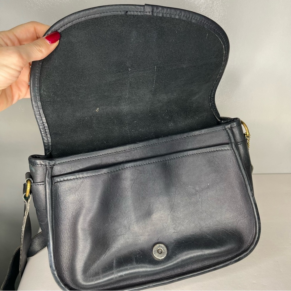 Vintage Coach Chelsea Saddle Bag Black Leather Crossbody - Picture 8 of 16